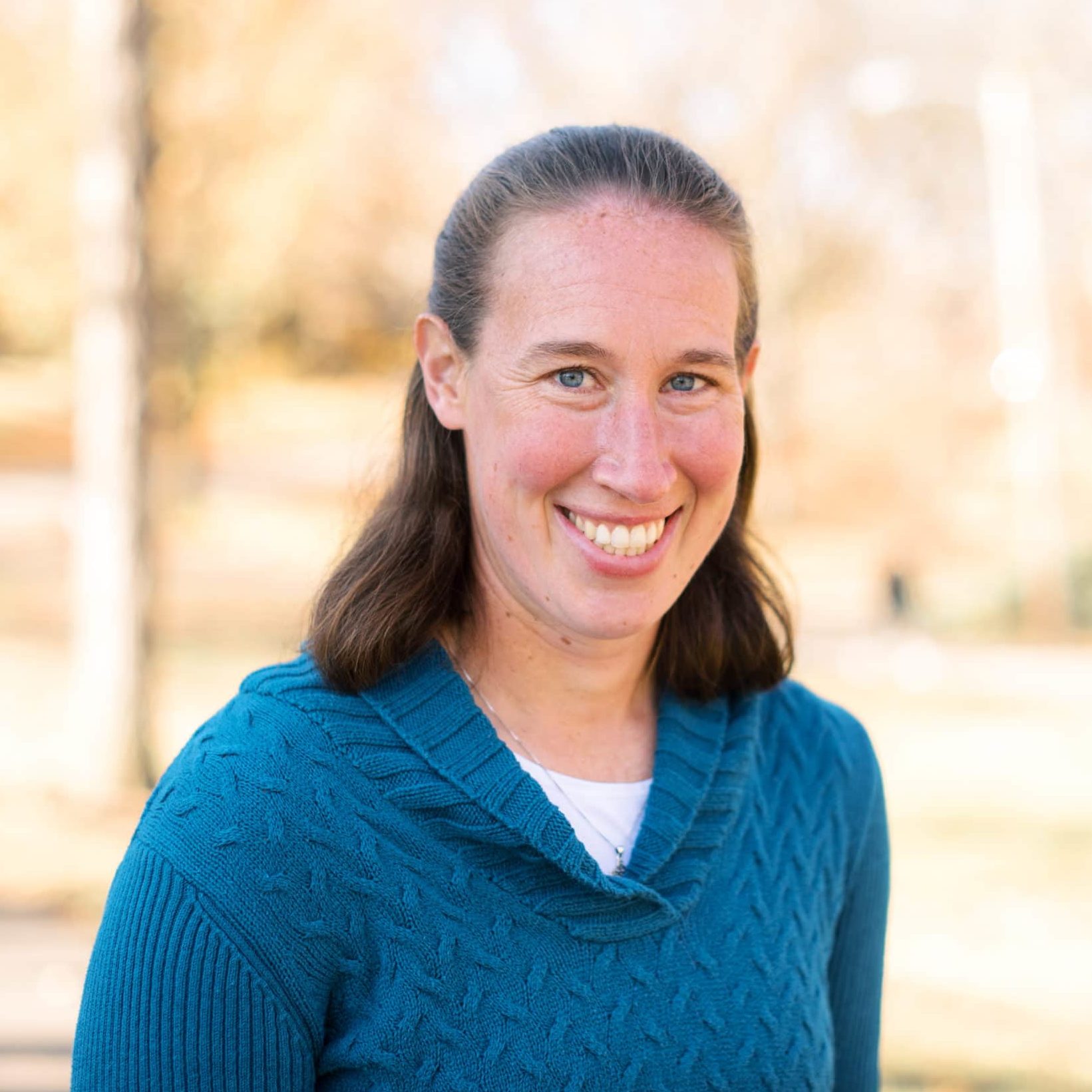 Jennifer Myhre headshot